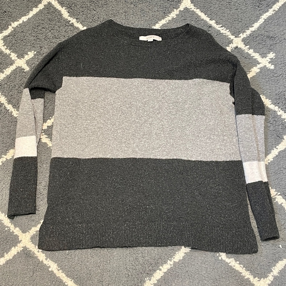 Cozy Loft Sweater - Size Medium